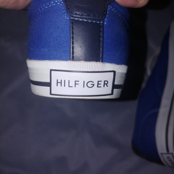 Men's 9m Tommy Hilfiger canvas deck shoes - Picture 4 of 6